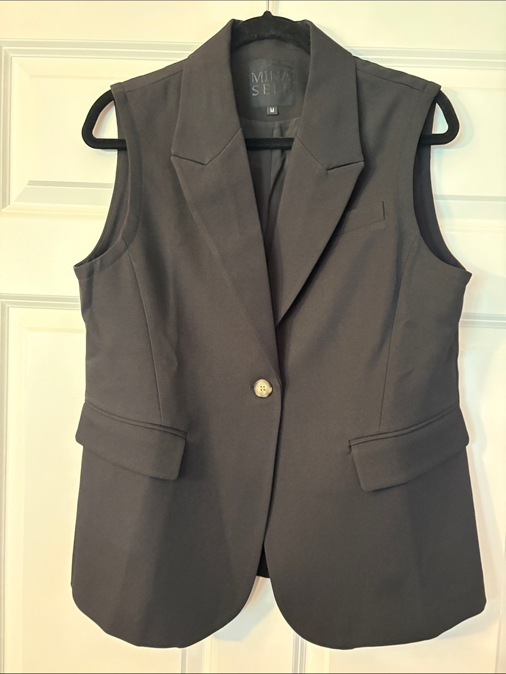 Sleeveless Blazer Vest in Black
